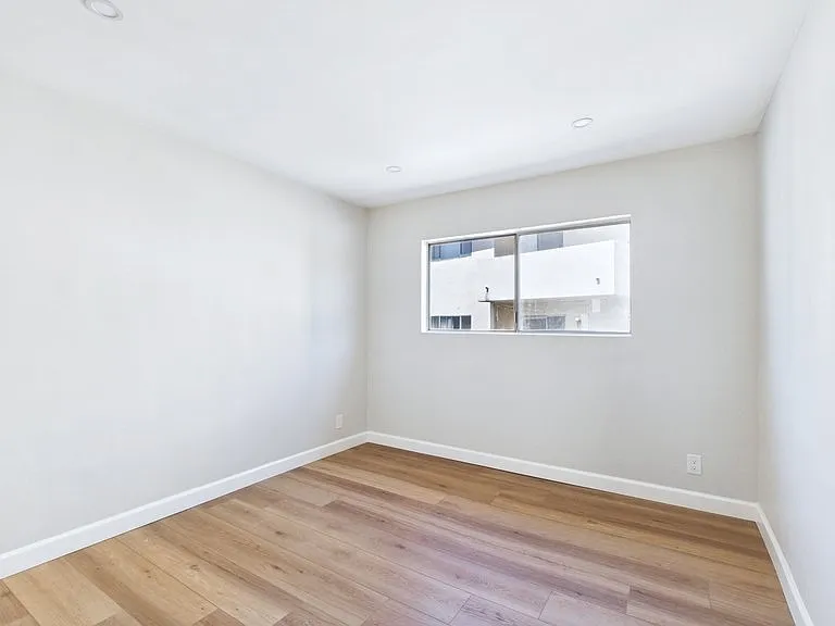 1699 Amberwood Apartments — Photo 15