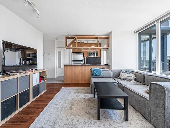 4th image of 1001 Richards St #1708