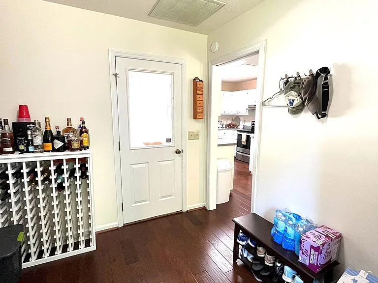 1525 Buk Ct — Photo 23