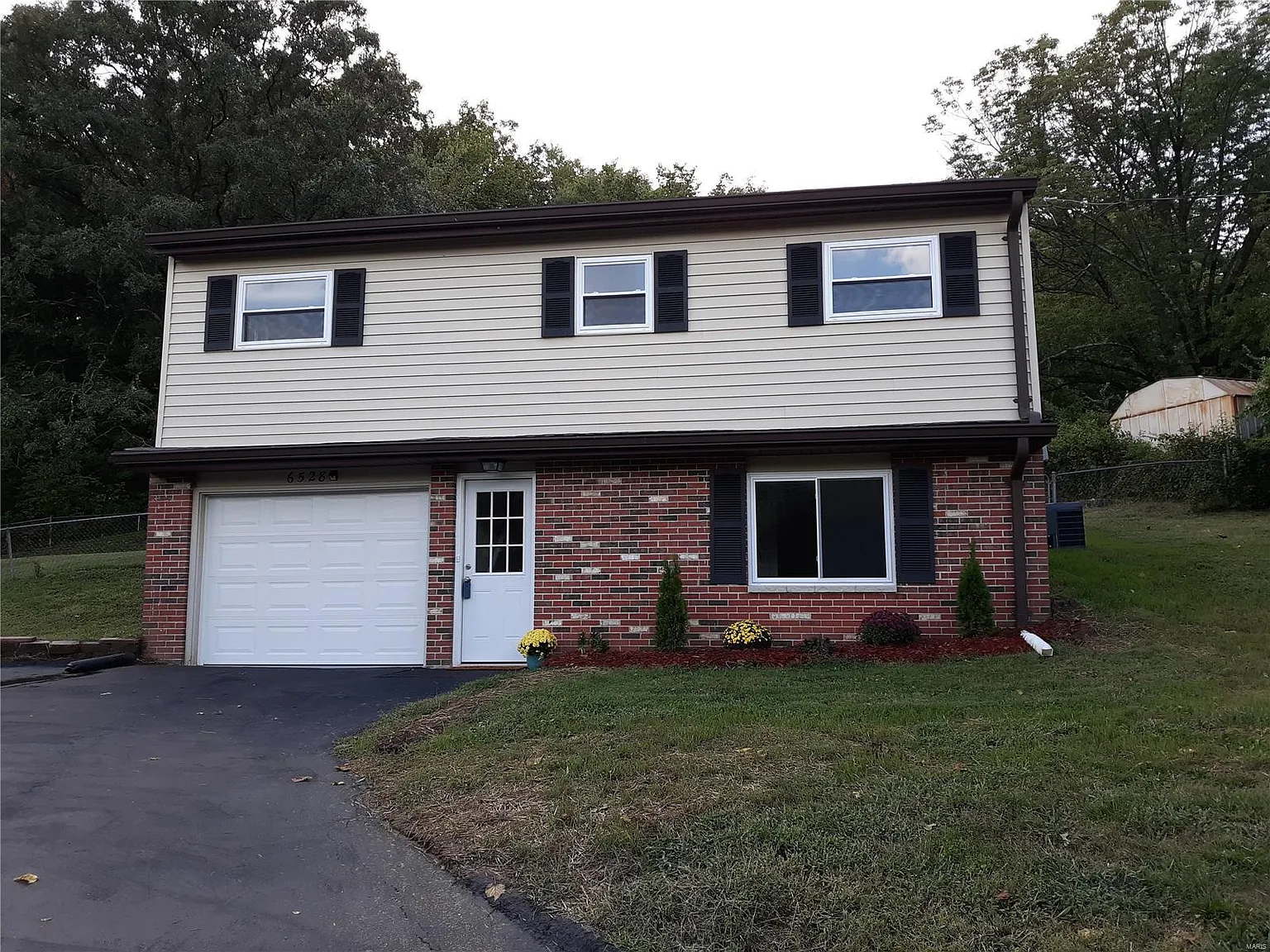 6528 Sunset Dr photo 1