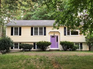 1 Benjamin Rd, Stratham, NH 03885