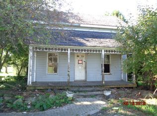 143 Martin St, Sharon, WI 53585