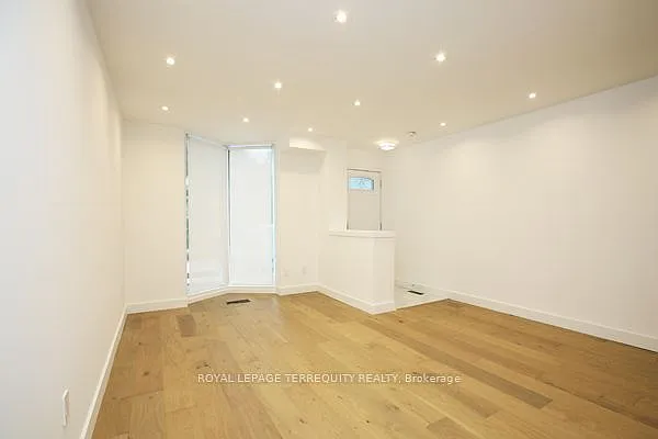 48 McGill St — Photo 9