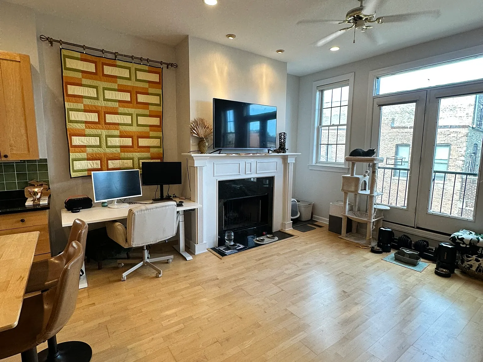 2 bed, 900 sqft, $2,800 — Photo 2