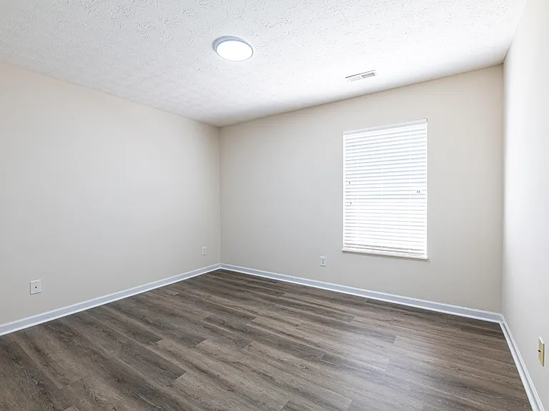 1315 Hunters Way Ct — Photo 22