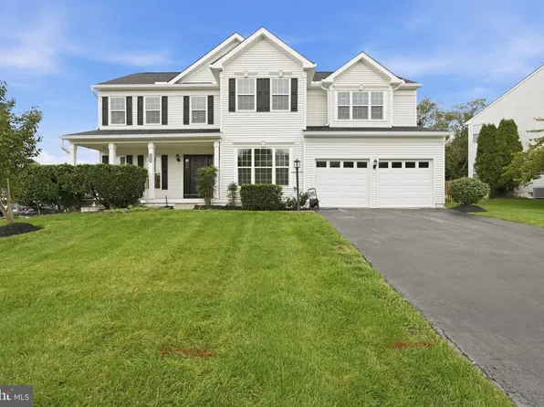 8851 Tenbury Ct, Bristow, VA 20136