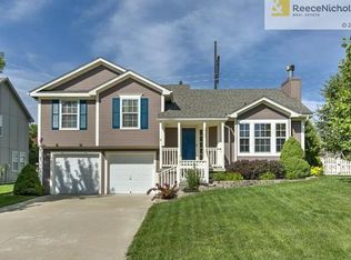 1704 Gunner Ave, Greenwood, MO 64034