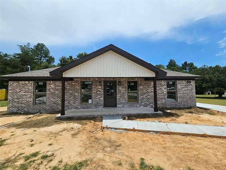 1st image of 8198 Meadowood Dr