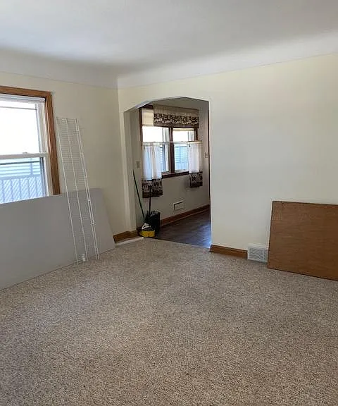 6039 Wentworth Ave — Photo 8