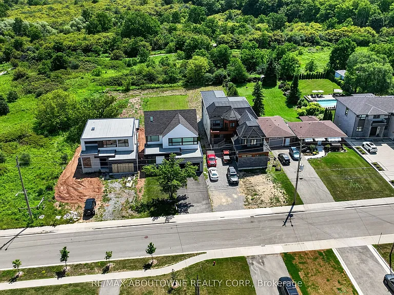 70 Upper Mount Albion Rd — Photo 42