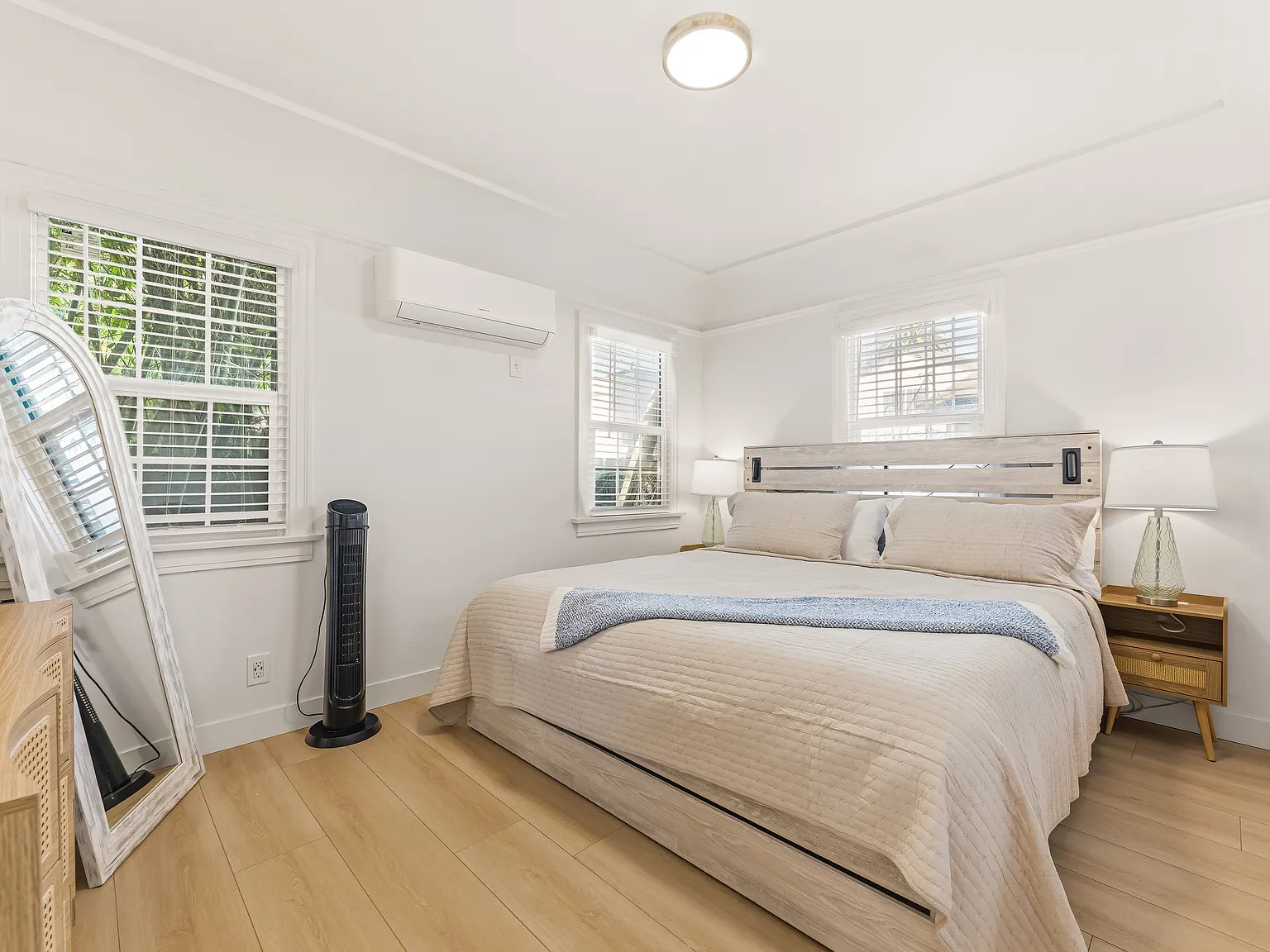 1 bed, $3,195 — Photo 4