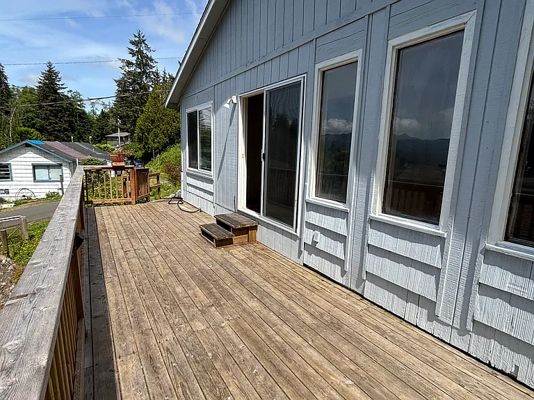394 Alder St — Photo 2