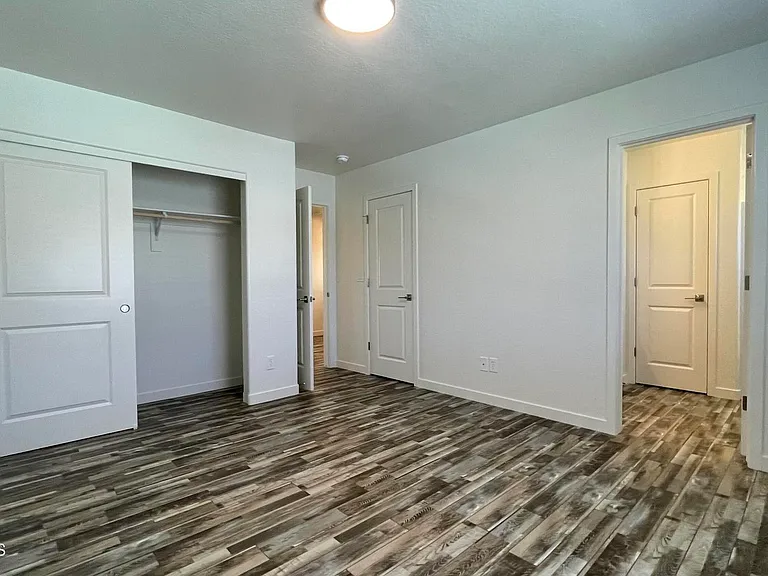 3981 N Robert Rd #A — Photo 3