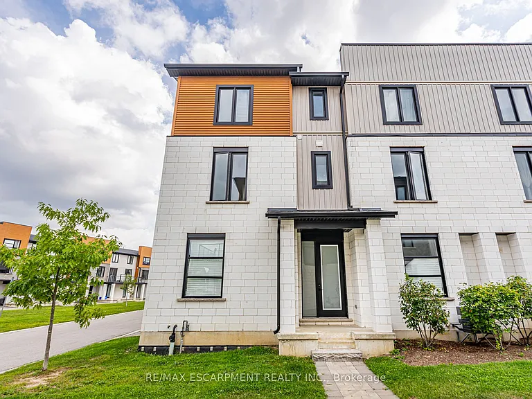 941 Manhattan Way — Photo 4