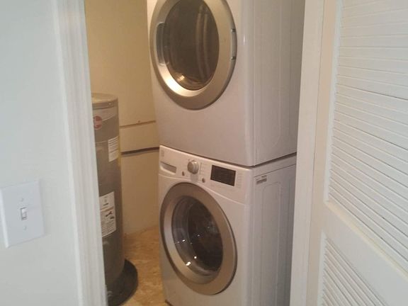 Washer/dryer in unit