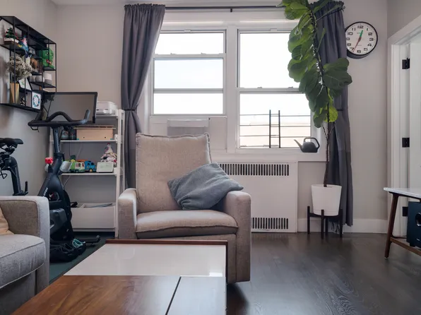 106-15 Queens Boulevard image 1 of 26