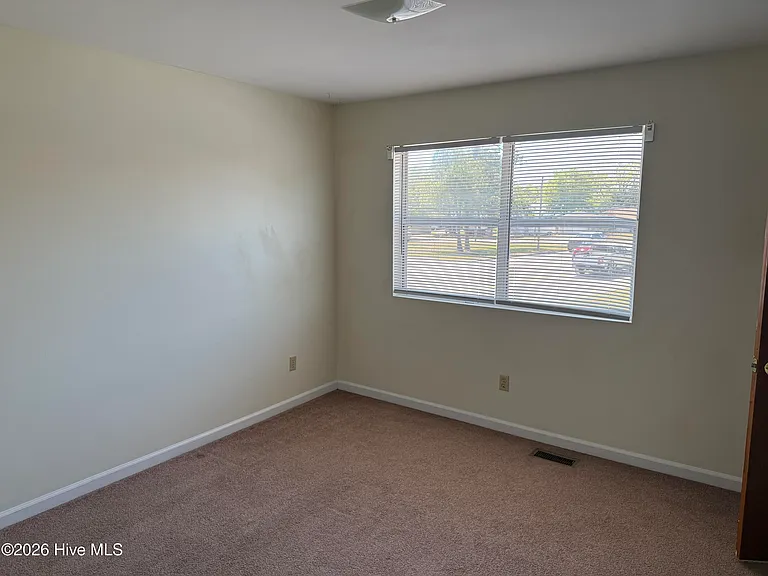 3320 Bridges St #1 — Photo 12