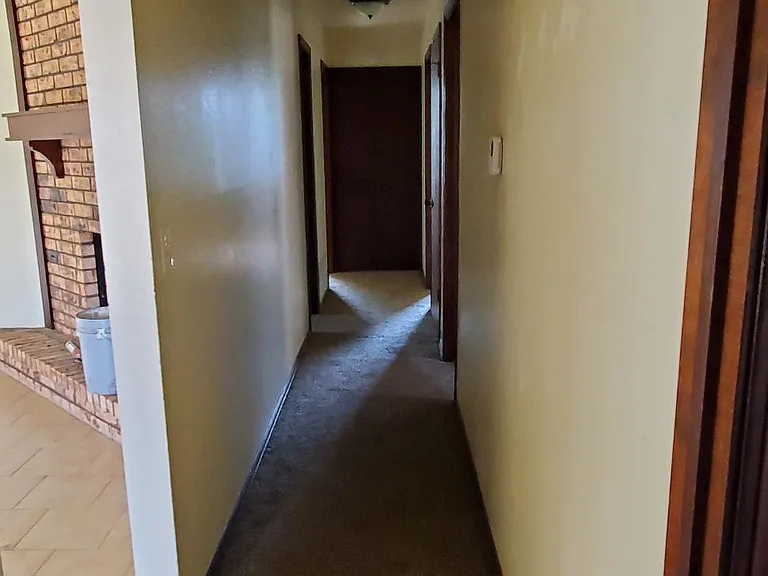 1116 Kings Ct — Photo 6
