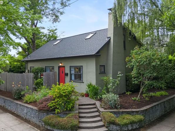 1535 SE Rhine St, Portland, OR 97202