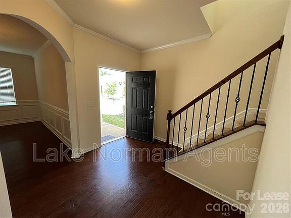 3rd image of 10374 Rutledge Ridge Dr NW