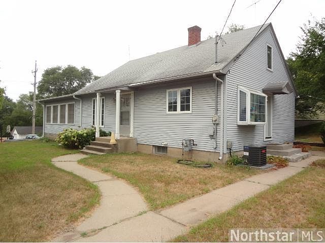 1st image of 801 2nd Ave N