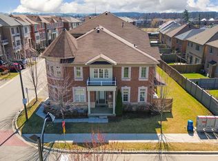 2 Aspen Hills Rd, Brampton, ON