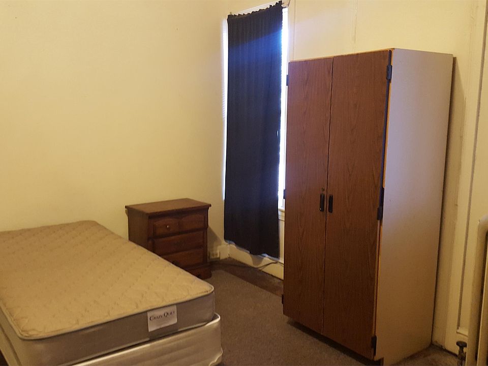 2nd image of 1035 E Market St APT 1