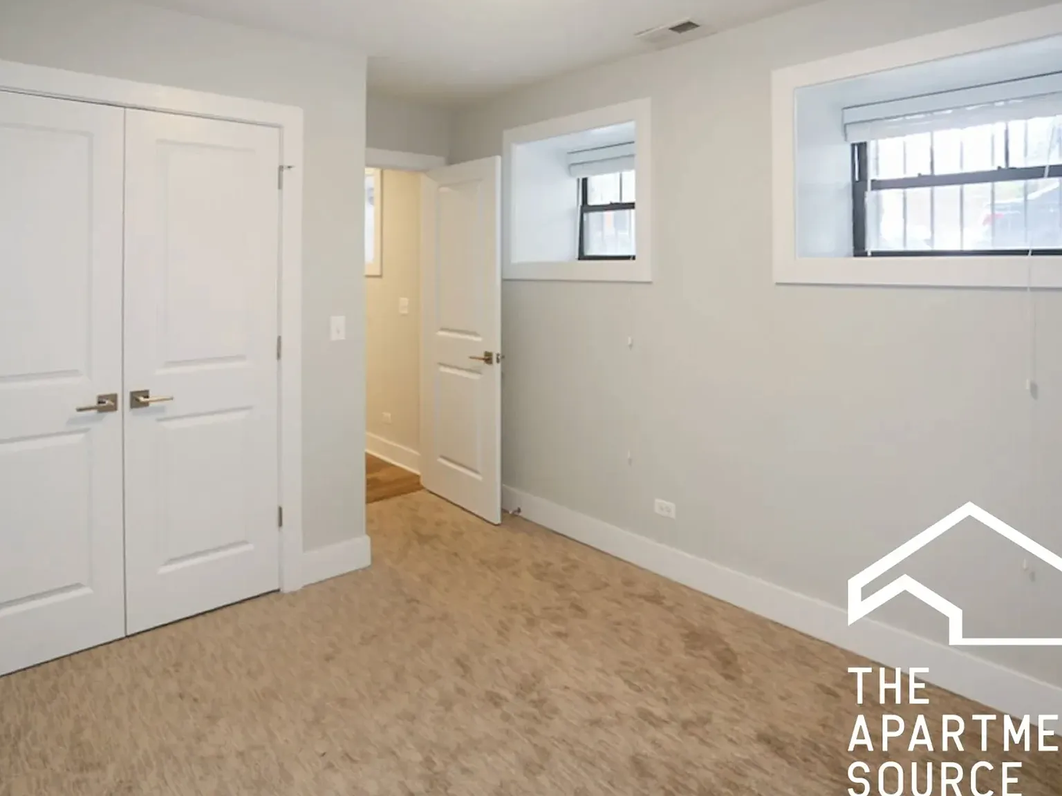 3 bed, 1.5 bath, 1370 sqft, $2,950 — Photo 4