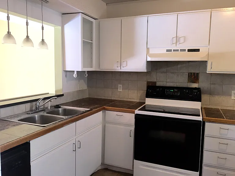 875 Martin Luther King Jr Blvd #8 — Photo 5