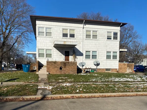 319 W Livingston St, Pontiac, IL 61764