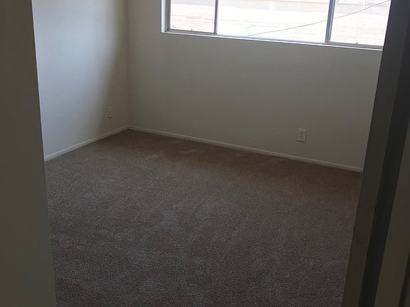4th image of 2546 Kansas Ave
