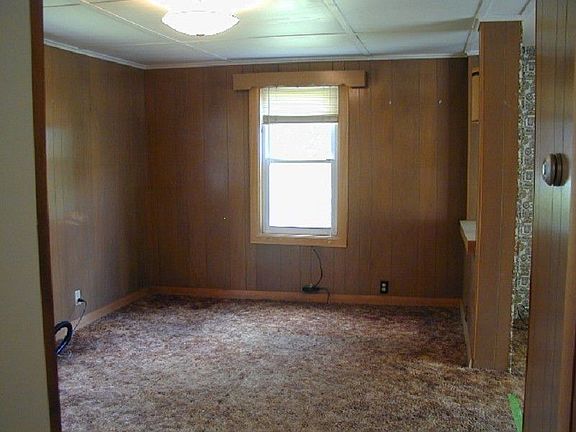 3rd image of 1848 Jay St