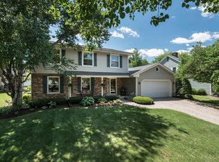 1120 Hidden Spring Dr, Naperville, IL 60540