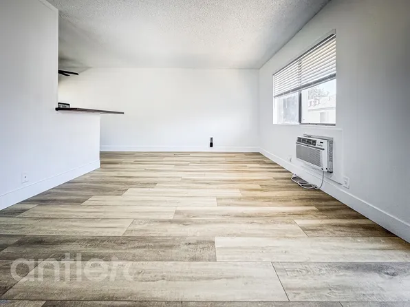 631 N Cerritos Ave, Azusa, CA