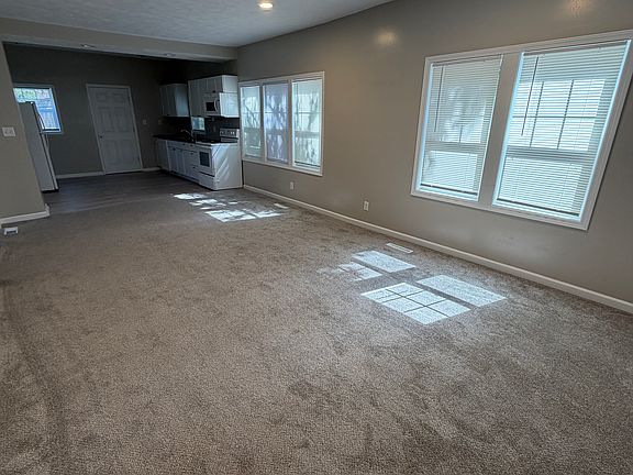 5th image of 1040 Park Ave
