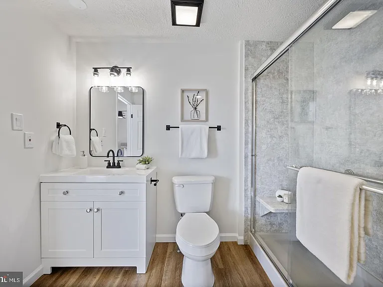 6909 Doublebrand Ct — Photo 20