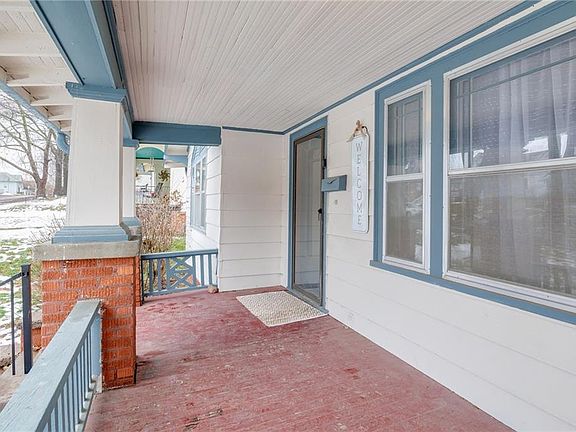 2nd image of 2825 Renick St