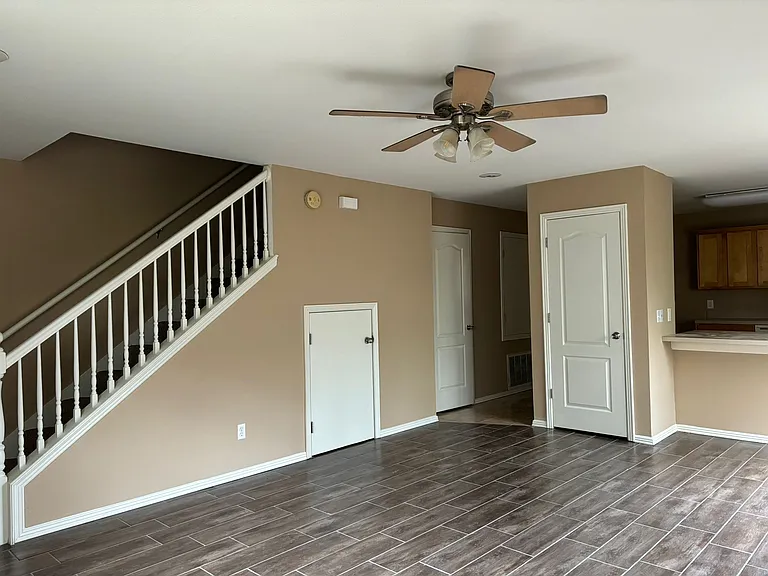 1434 W Netherland Way #1 — Photo 15