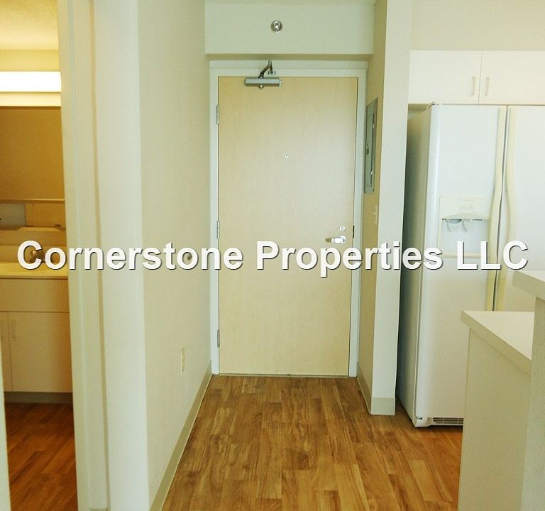 1st image of 3009 Ala Makahala Pl APT 1012