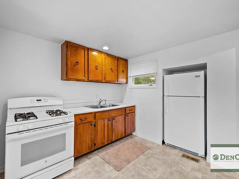 5050 W Virginia Ave — Photo 6