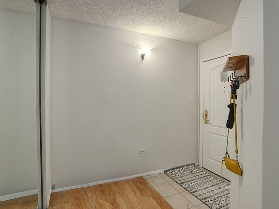 5th image of 1020 15th St APT 23L