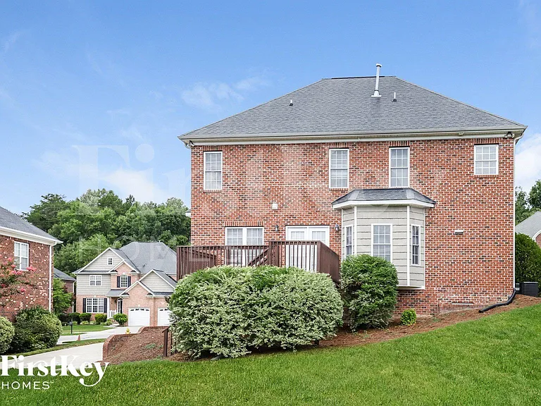 940 Boyer Dr — Photo 15