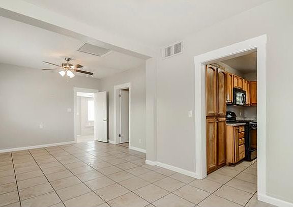 5th image of 3302 N Los Altos Ave