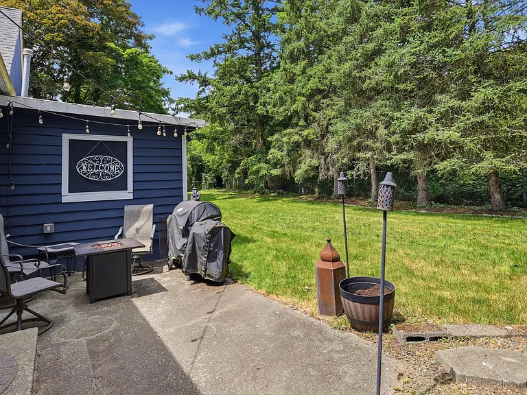 913 84th St SE — Photo 41