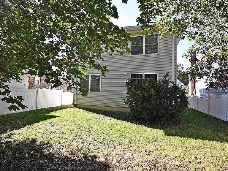 Firwood Rd — Photo 4