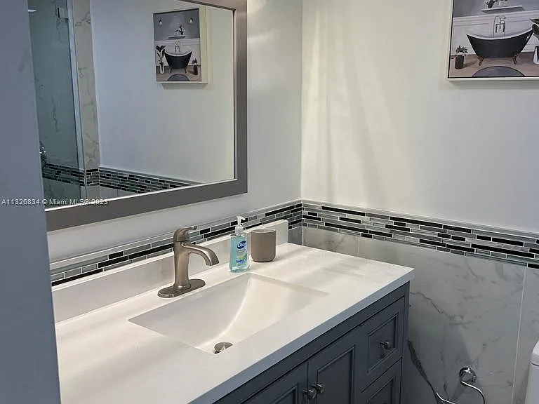 3725 S Ocean Dr #1503 — Photo 14