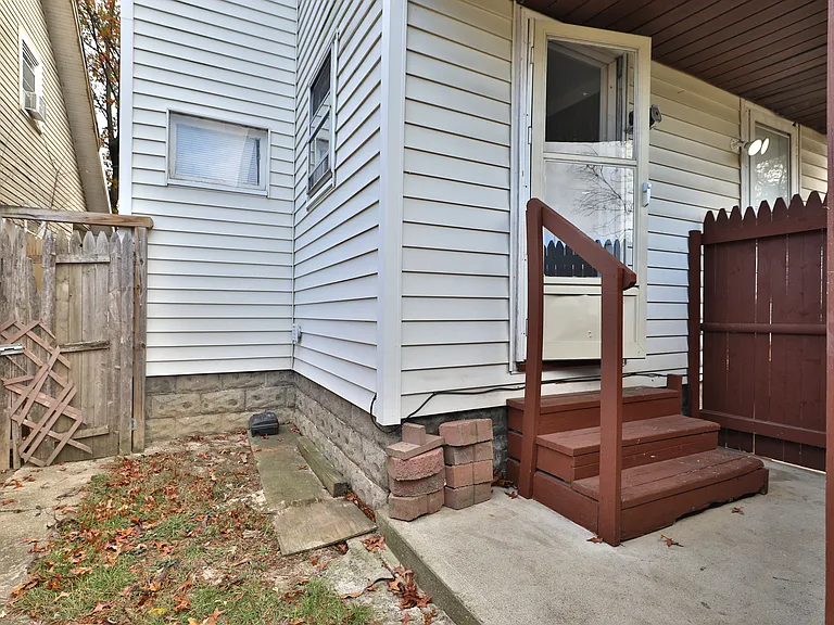 Beulah Rd — Photo 25