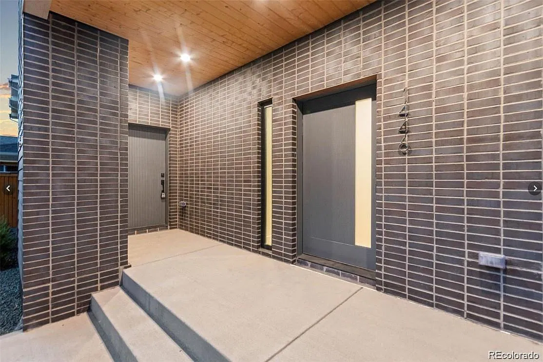 4 bed, 3005 sqft, $5,800 — Photo 3