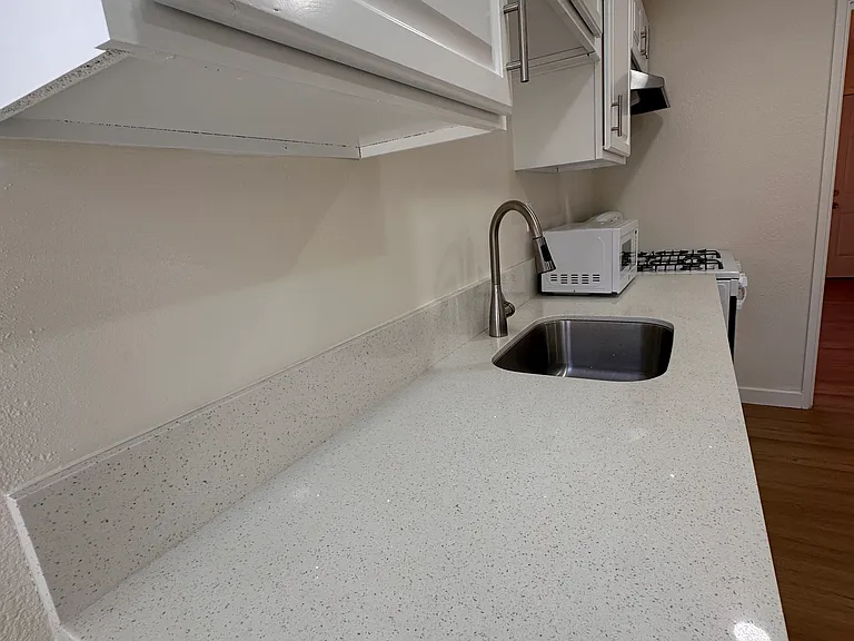 2844 Fairmount Ave — Photo 20