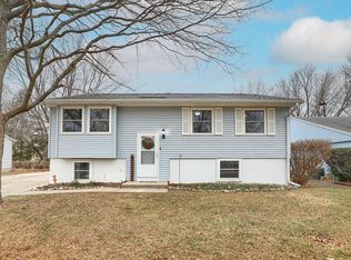 3206 W Daniel St, Champaign, IL 61821